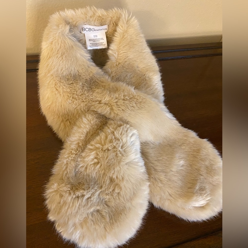 BCBG Generation Women’s  Light Brown Faux Fur Scarf Winter Accessory
